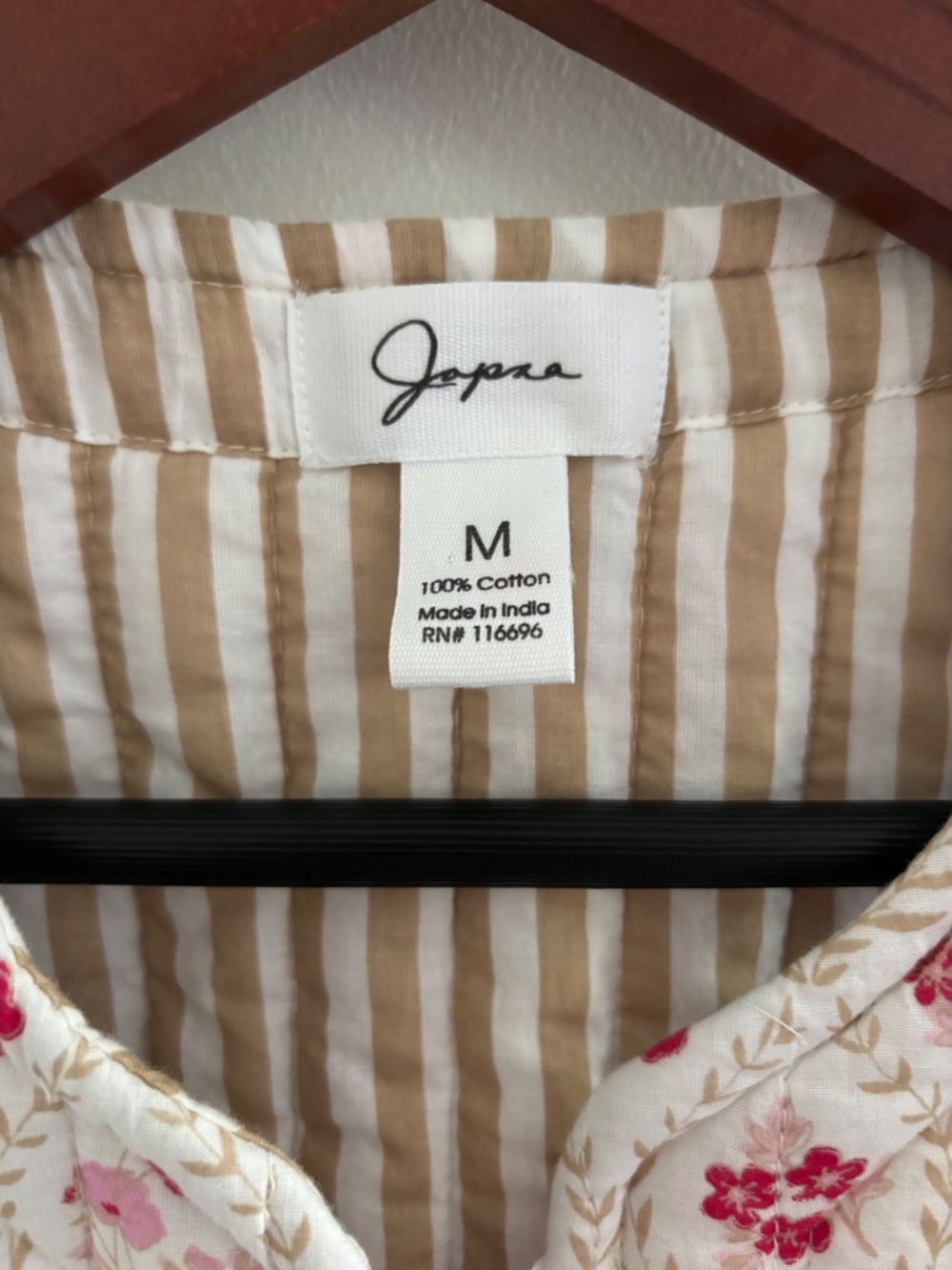 Japna Quilted Vest/Top - Picture 3 of 4